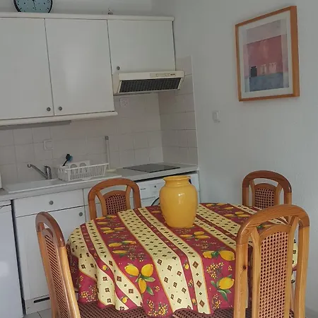Centre Ville, Port Et Appartement *