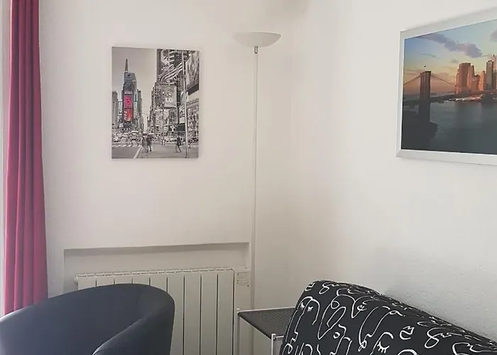 Centre Ville, Port Et *